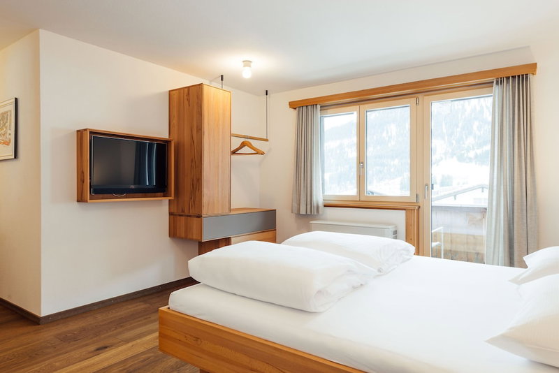Hotel Kruezli, Tujetsch, Switzerland