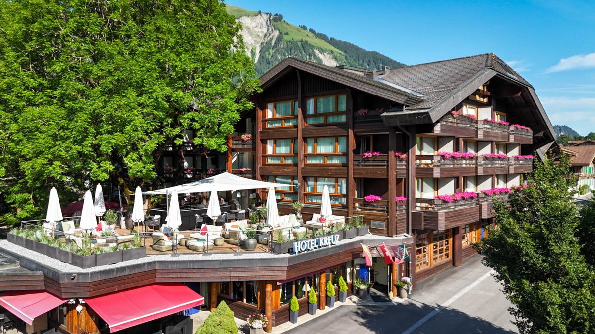 Отель · Hotel Kreuz Lenk, Sierre