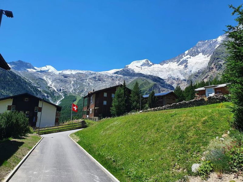 Ski-in cosy studio, Saas-Fee, Switzerland