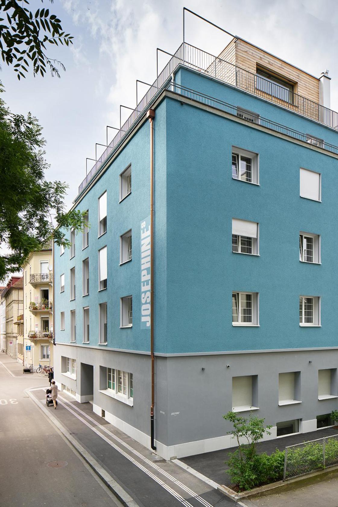 Josephine's Guesthouse - WOMEN ONLY with rooftop and community area, Switzerland
