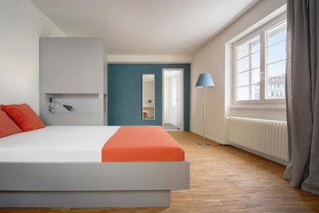 Josephine's Guesthouse - WOMEN ONLY with rooftop and community area, Zürich, Switzerland