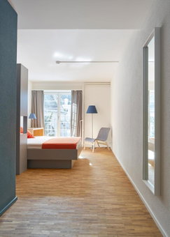 Josephine's Guesthouse - WOMEN ONLY with rooftop and community area, Zürich, Switzerland
