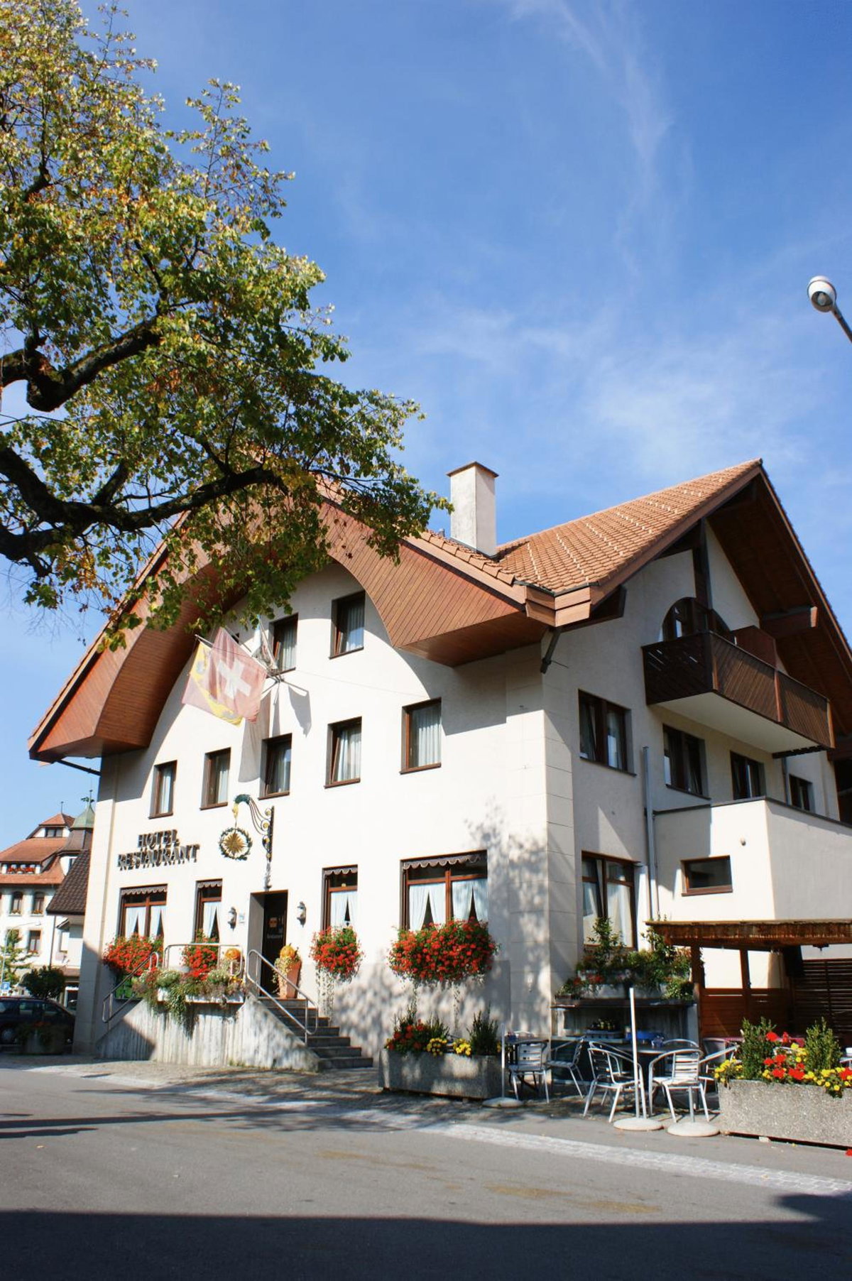 Hôtel · Hotel Sonne - Self Check-in, Koeniz