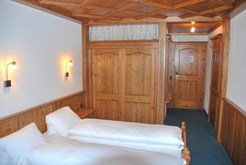 Hotel zum Kreuz, Suhr, Switzerland