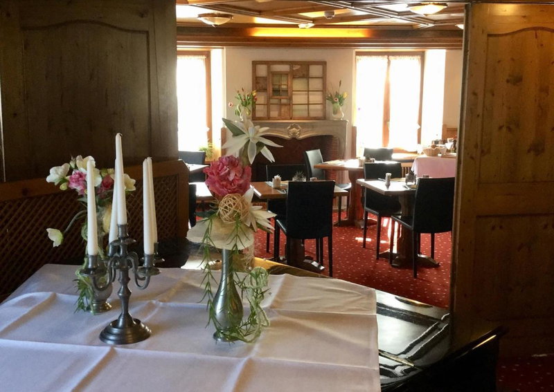 Hotel zum Kreuz, Suhr, Switzerland
