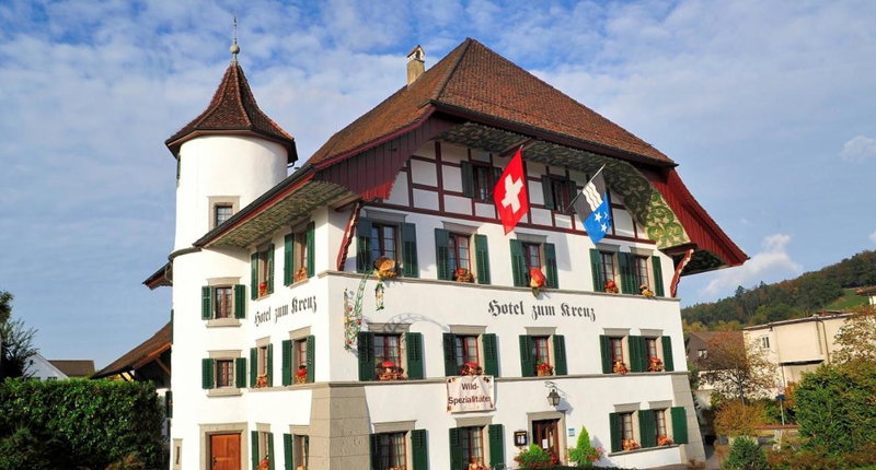Hotel zum Kreuz, Suhr, Switzerland