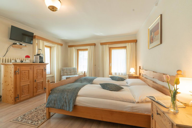 Hotel Alpina, Zernez, Швейцария