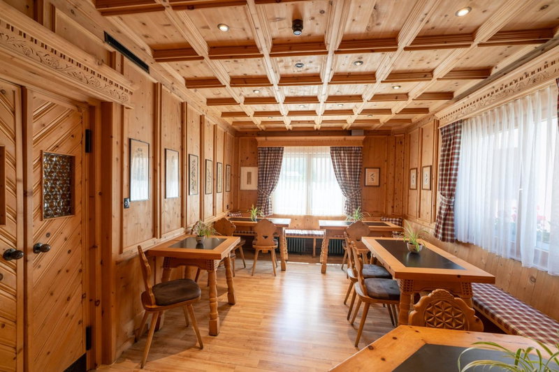 Hotel Alpina, Zernez, Швейцария