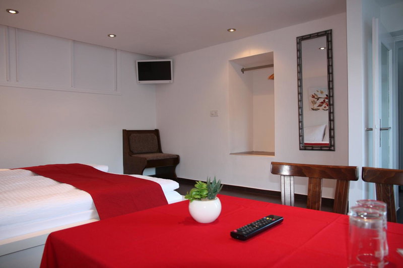 Hotel Garni Morettina, Lugano, Switzerland