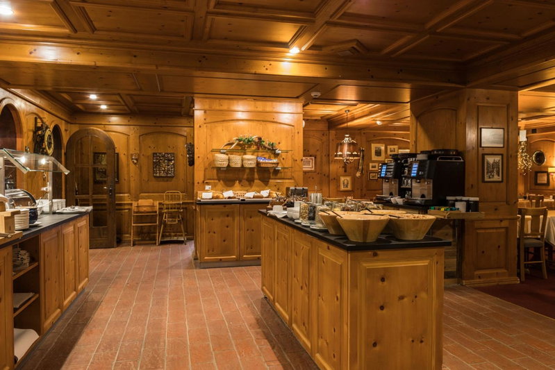 Jägerhof Serviced Apartements, Zermatt, Switzerland