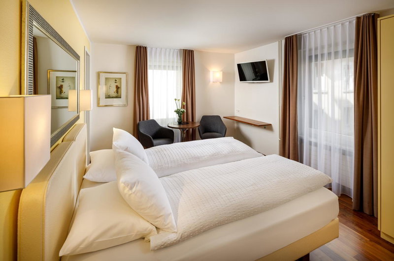 Aparthotel Familie Hugenschmidt, Zuerich (Kreis 8), Schweiz