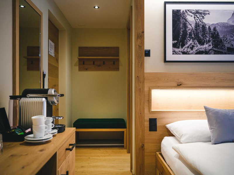 Hotel Porta Cervino - Parking & Dining, Täsch, Schweiz