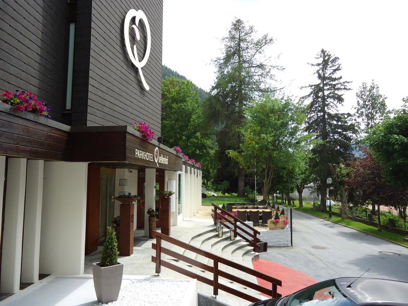 Hotel Quellenhof Leukerbad, Sierre, Switzerland