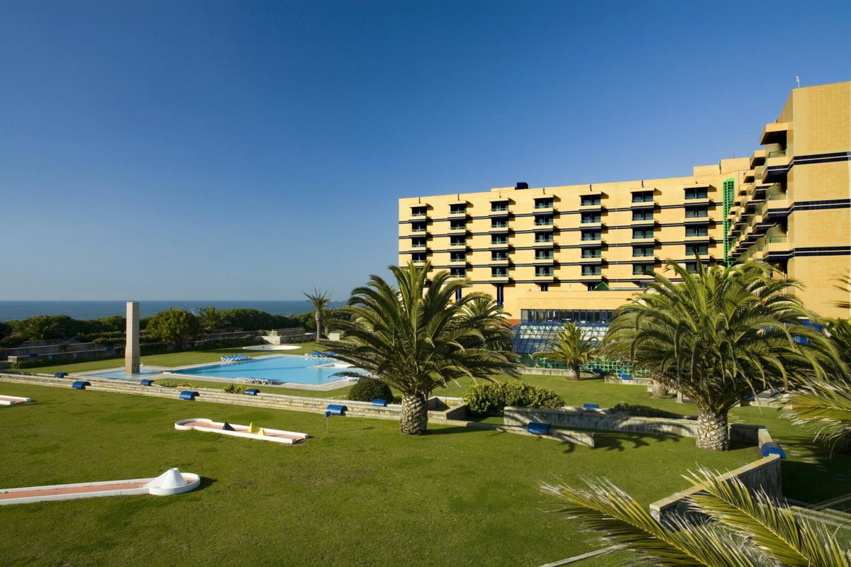 Hôtel · Hotel Solverde Spa and Wellness Center, Espinho