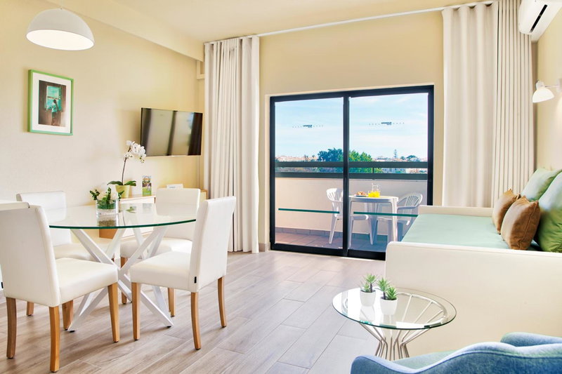 Ondamar Hotel Apartamentos, Albufeira, Portugal