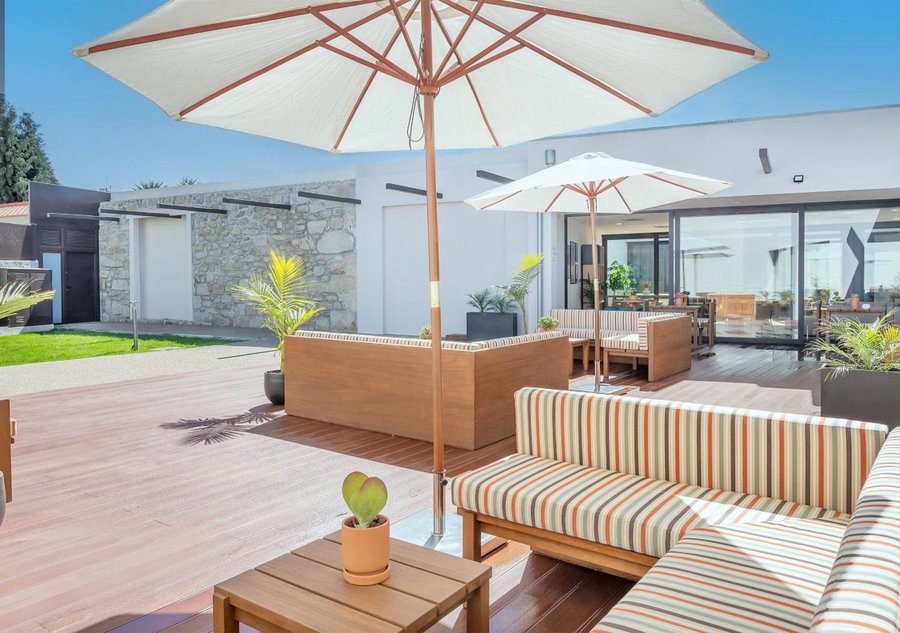BFRESH Hotel - Padel, Pool & Fitness - Adults Only, Porto, Portugal