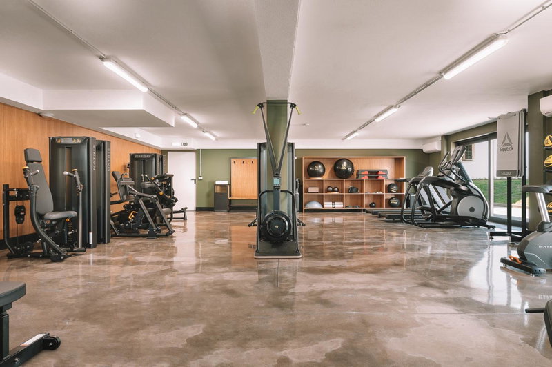 BFRESH Hotel - Padel, Pool & Fitness - Adults Only, Porto, Portugal