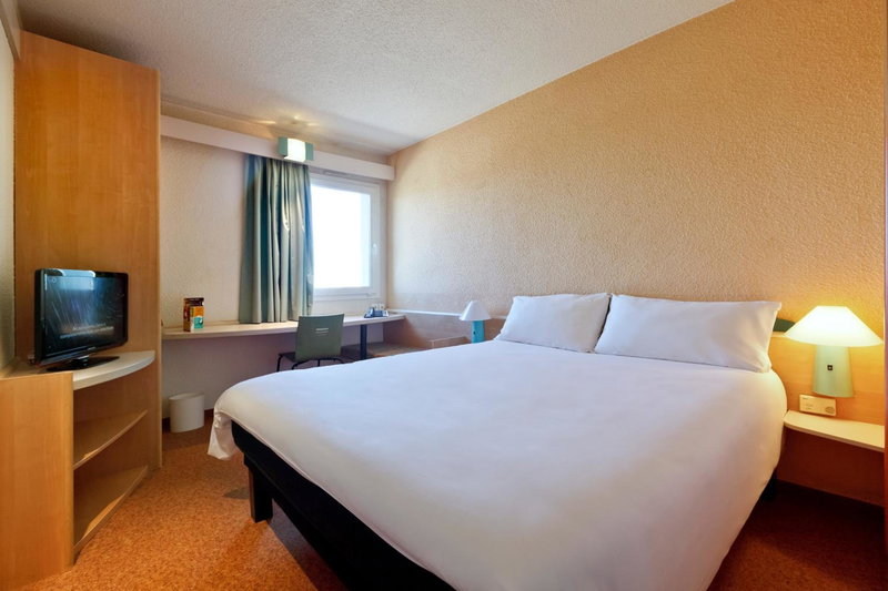 Hotel ibis Porto Sul Europarque, Feira, Portugal