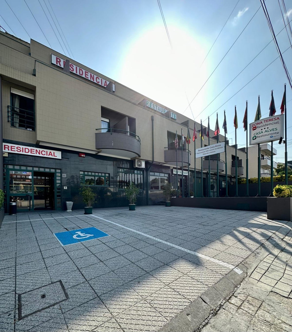 Residencial Dona Teresa, Portugal