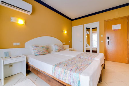 Hotel Atismar, Quarteira, Portugal