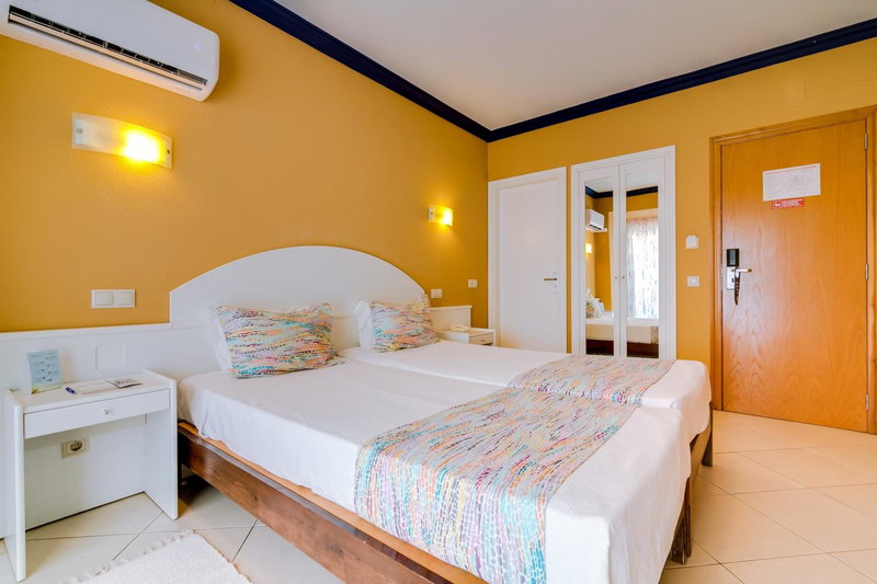 Hotel Atismar, Quarteira, Portugal