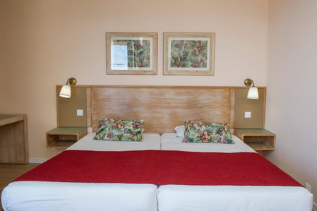 Dorisol Buganvilia Studio Hotel, Sao Martinho, Portugal