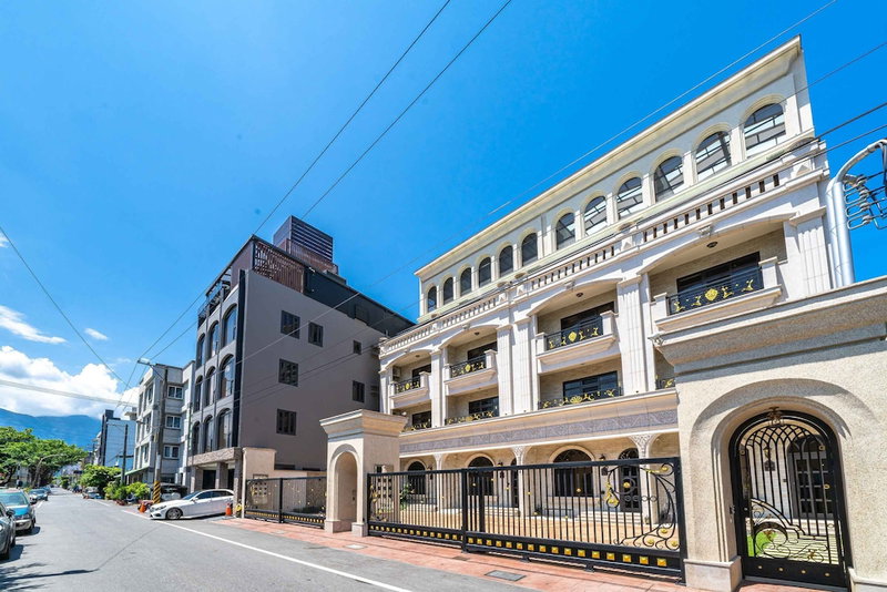 Otis Inn (Certificate No.: 2531, 2541, 2555, 2556), Hualien City, 台湾
