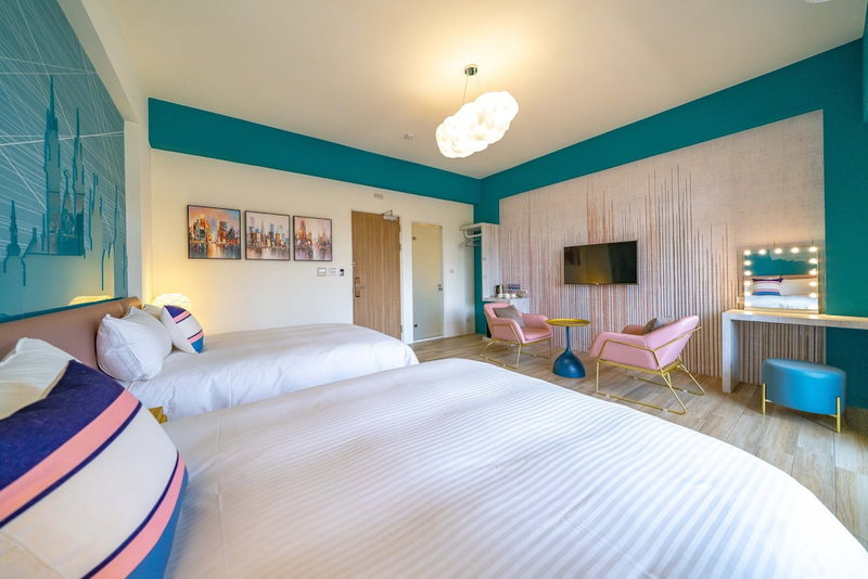 Otis Inn (Certificate No.: 2531, 2541, 2555, 2556), Hualien City, 台湾