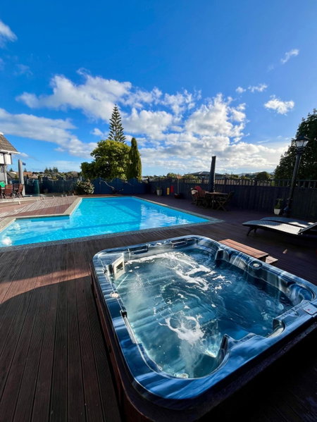 Tudor Manor Bed & Breakfast, Paraparaumu, New Zealand