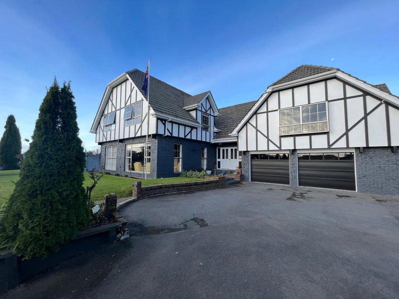 Tudor Manor Bed & Breakfast, Paraparaumu, New Zealand