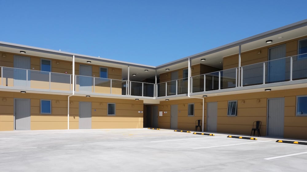 Hotel · Stopforths Premium Accommodation, Hokitika