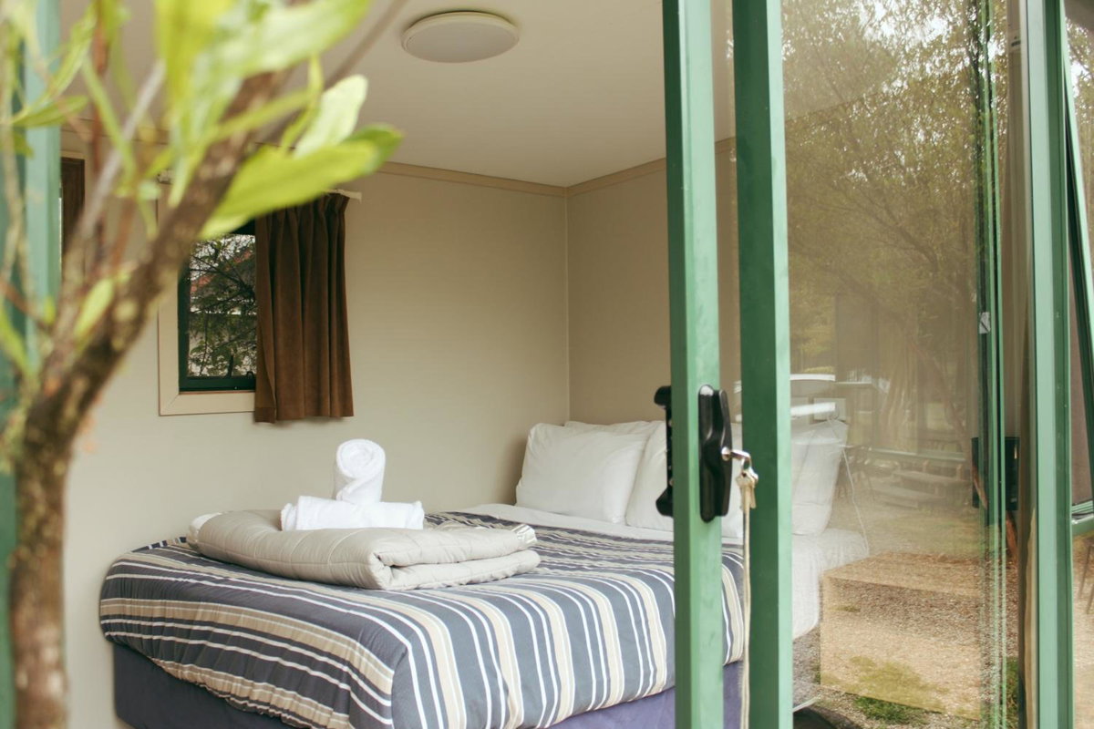 Hotel · The Barn Cabins & Camp, Marahau