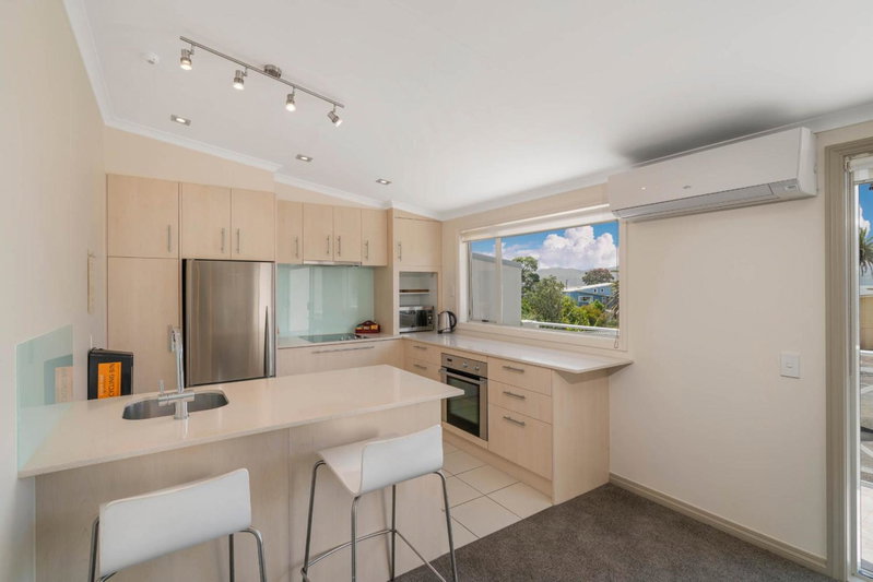 Crow's Nest Apartments, Whitianga, New Zealand