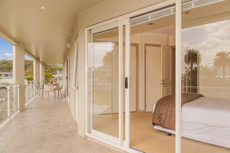Crow's Nest Apartments, Whitianga, New Zealand