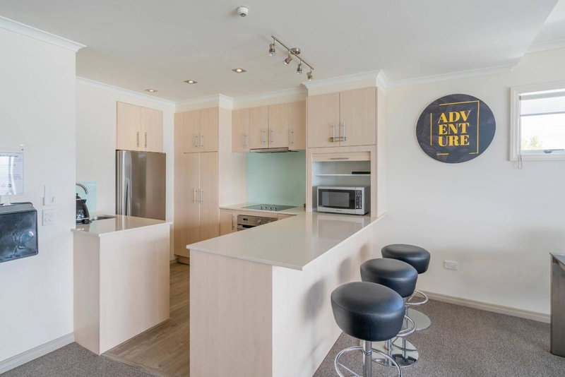 Crow's Nest Apartments, Whitianga, New Zealand