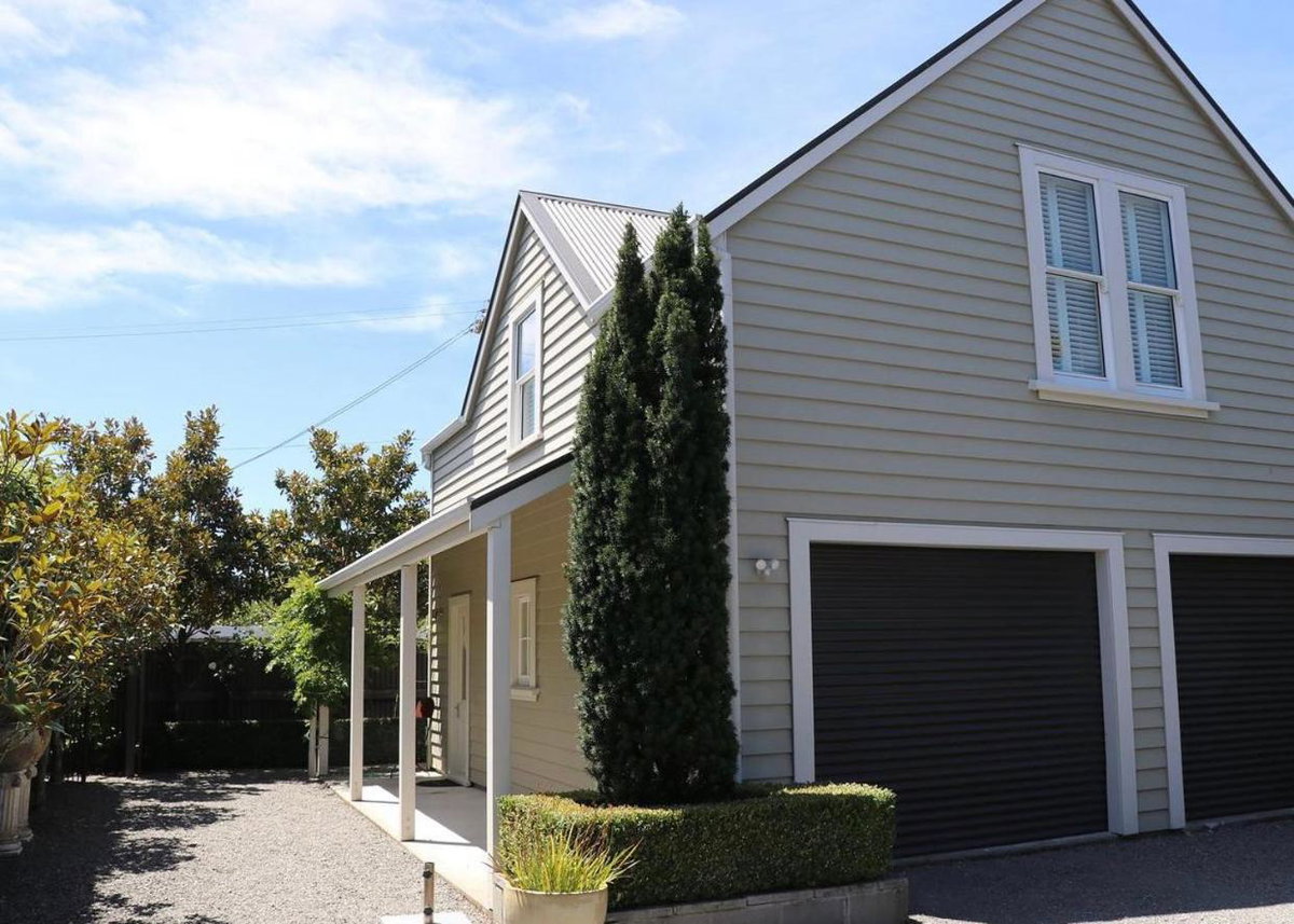 Hotel · Briarwood, Masterton