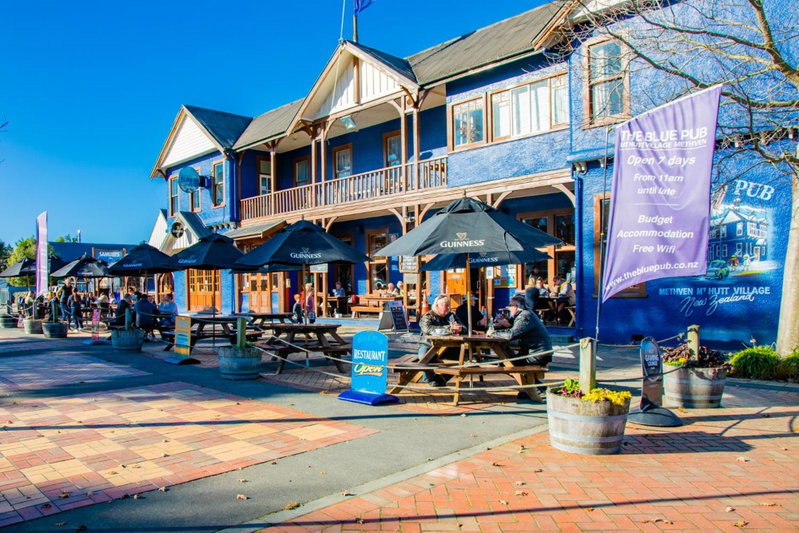 The Blue Pub, Methven, New Zealand
