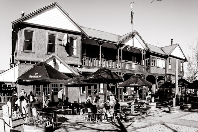 The Blue Pub, Methven, New Zealand