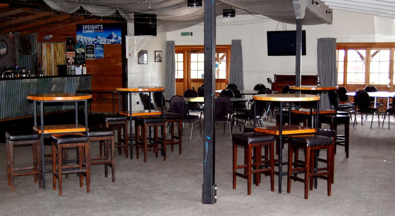 The Blue Pub, Methven, New Zealand
