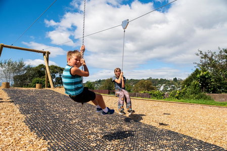 Tāhuna Beach Holiday Park, Nelson, New Zealand