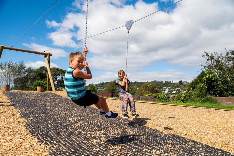 Tāhuna Beach Holiday Park, Nelson, New Zealand