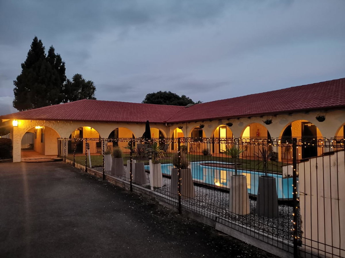 Captains Quarters Motor Inn, New Zealand