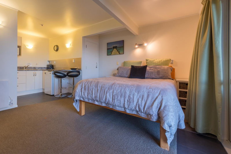 By the Bay Beachfront Apartments, Mangonui, Nouvelle-Zélande