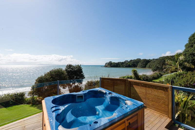 By the Bay Beachfront Apartments, Mangonui, Nouvelle-Zélande