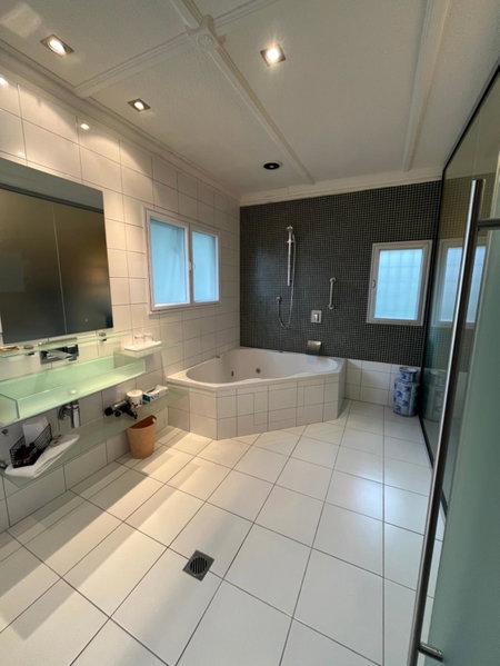 Nice Hotel, New Plymouth, New Zealand