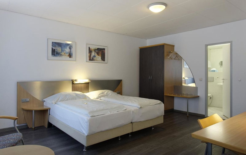 Opera Hotel Köln, Altstadt Nord, Germany