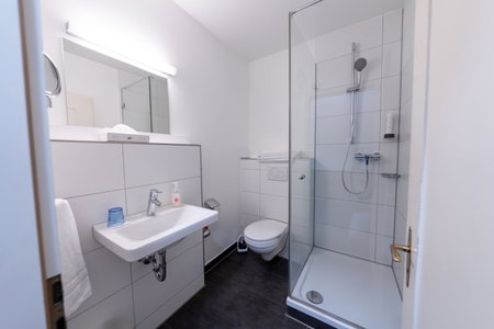 Hotel Bergbauer mit Late-Self-Check-IN, Neuburg an der Donau, Germany