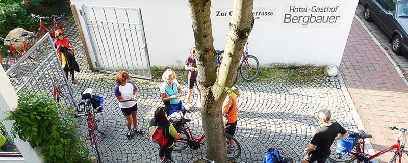 Hotel Bergbauer mit Late-Self-Check-IN, Neuburg an der Donau, Germany
