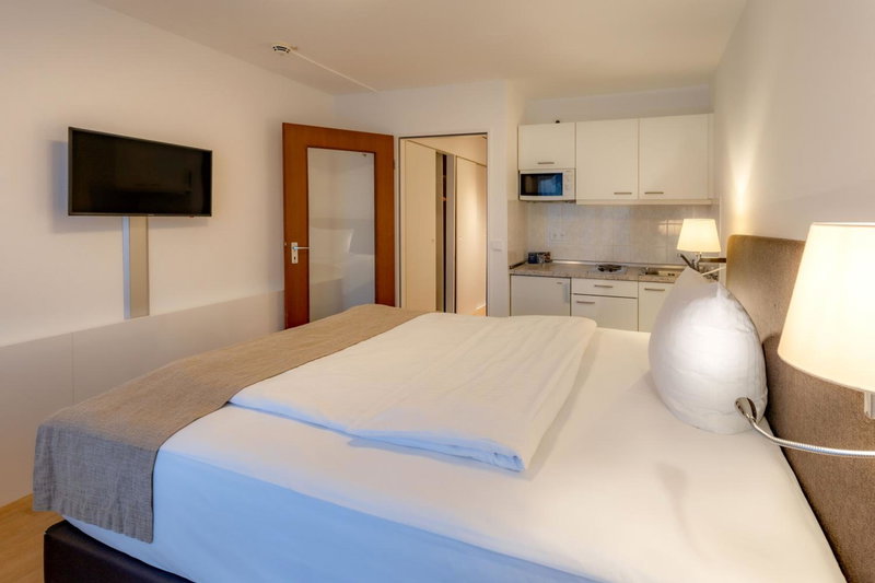 Downtown Vi Vadi Hotel, Munich, Germany