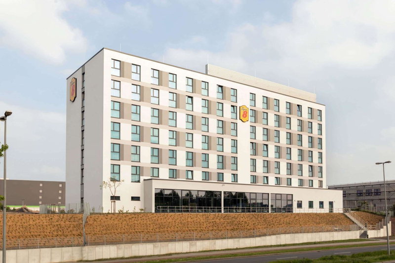 Super 8 by Wyndham Oberhausen am Centro, Oberhausen, Germany